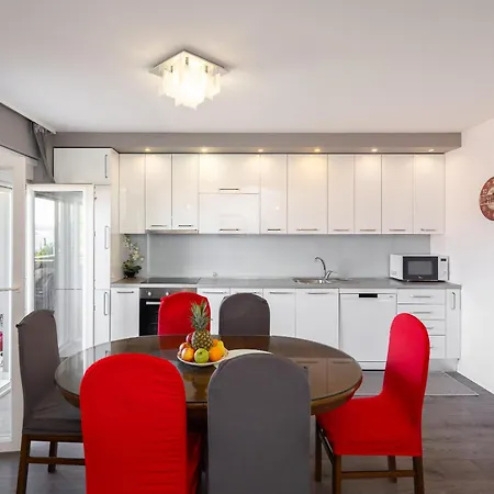 Ivan Apartamento Omiš