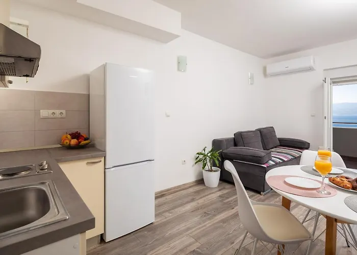 Ivan Lägenhet Omiš