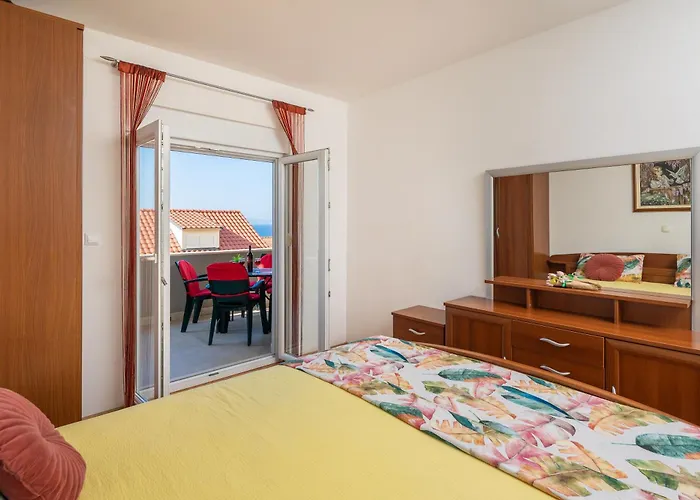 Ivan Lägenhet Omiš