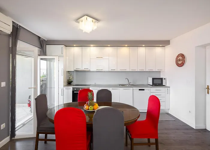 Ivan Lägenhet Omiš